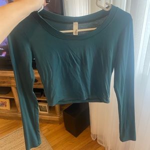 Forrest green long sleeve crop top